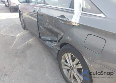 2013 Hyundai Sonata Gls z USA, uszkodzony, nr VIN 5NPEB4AC9DH788480